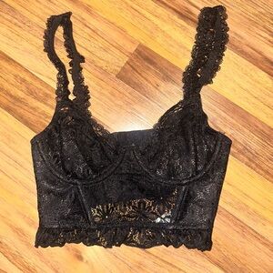 PrettyLittleThing  Black Lace Bralette